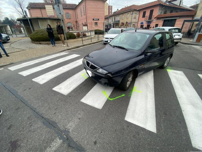 Grugliasco, disabile investita sulle strisce pedonali: è grave in ospedale