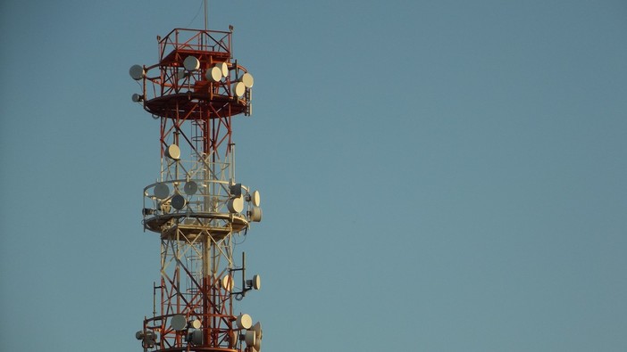 Antenne 5G a Pianezza. Il comune dopo il ricorso al Tar: &quot;Non ci arrenderemo&quot;