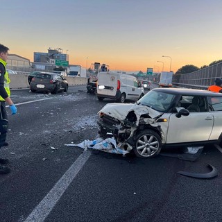 Brutto incidente sulla tangenziale Sud all'altezza di corso Allamano: traffico bloccato in entrambe le direzioni