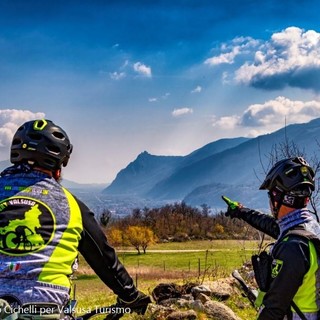 turisti in bicicletta