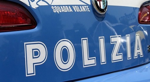 auto della polizia