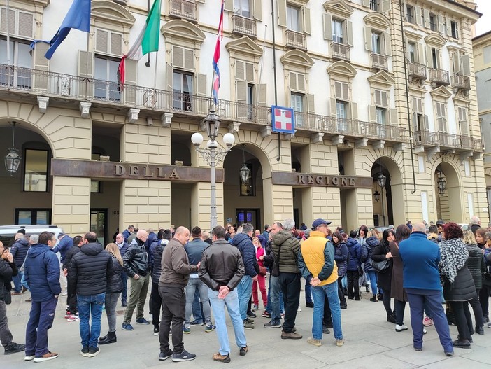 Manifestazione sindacale in piazza Castello