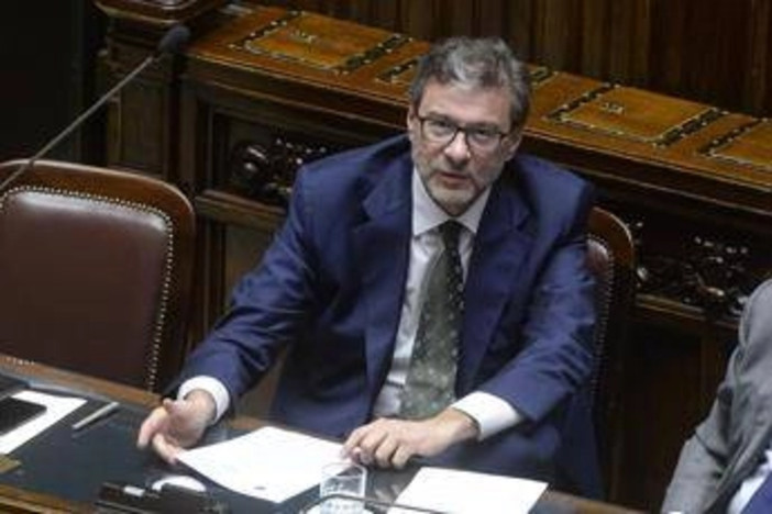 Giorgetti: &quot;No a riarmo a scapito sanità e servizi&quot;