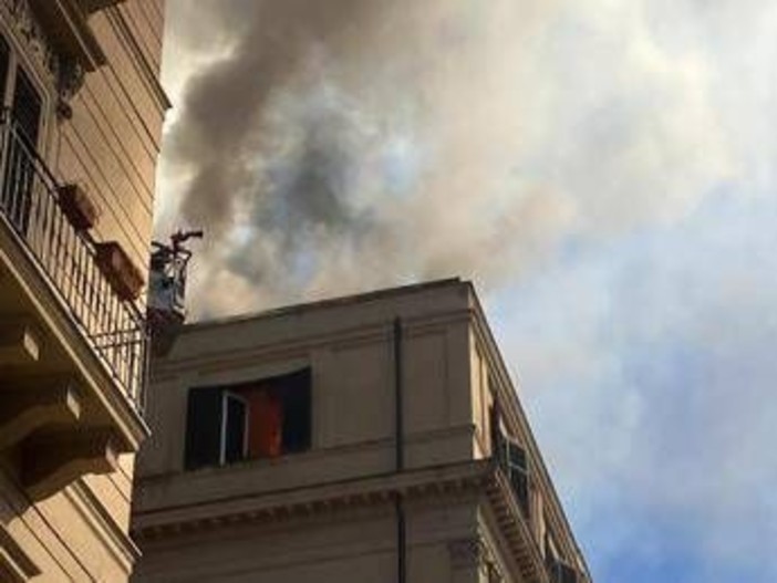 Palermo, incendio in casa ex sottosegretario Cardinale. La moglie: &quot;Abbiamo perso tutto&quot; - Video