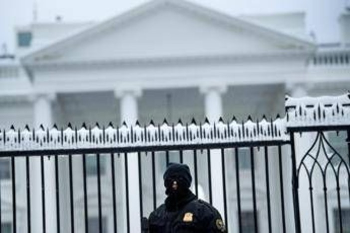 Usa, Secret Service spara a uomo armato vicino Casa Bianca