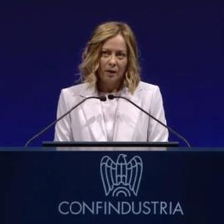 Giorgia Meloni all'assemblea di Confindustria: il discorso. Standing ovation per la premier