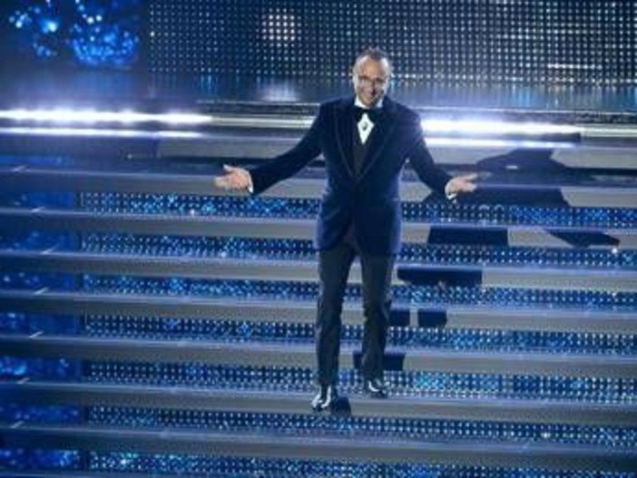 Sanremo 2025, scaletta serata finale: ordine cantanti e ospiti stasera