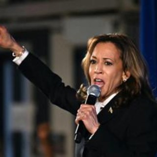 Harris: &quot;Sfida dura con Trump&quot;. E chiede un altro dibattito